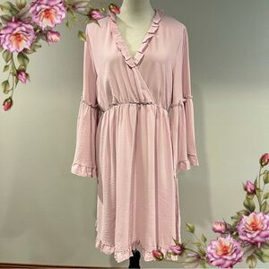 Elegant dusty pale Pink Ruffle long sleeve Dress size large‎